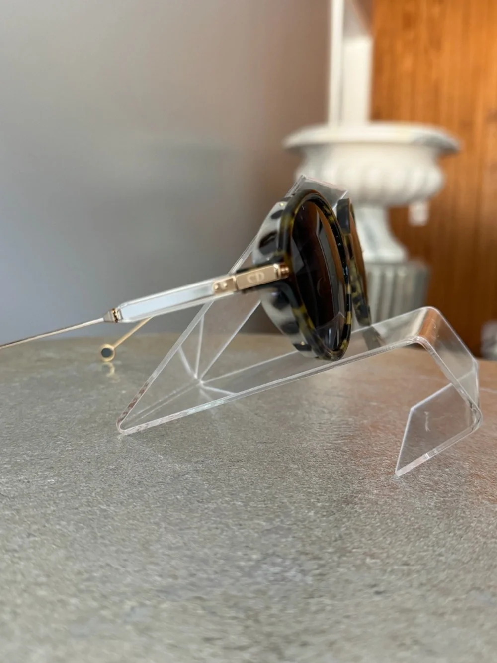 Christian Dior - Round Umbrage Tortoiseshell Sunglasses with Black Lenses - Picture 2 of 12